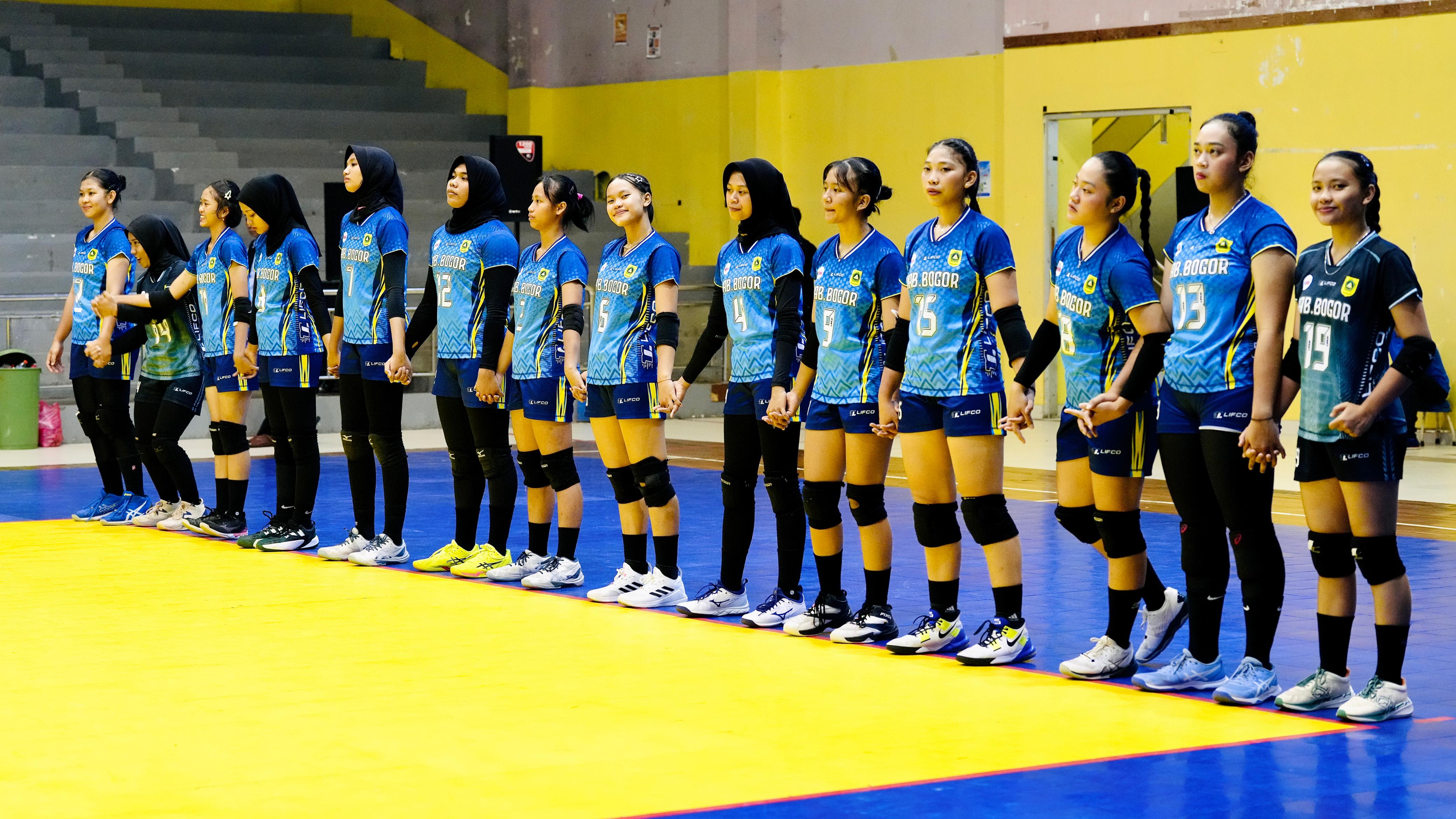 Tim voli putri Kabupaten Bogor, sukses menumbangkan Kabupaten Garut dan Subang.