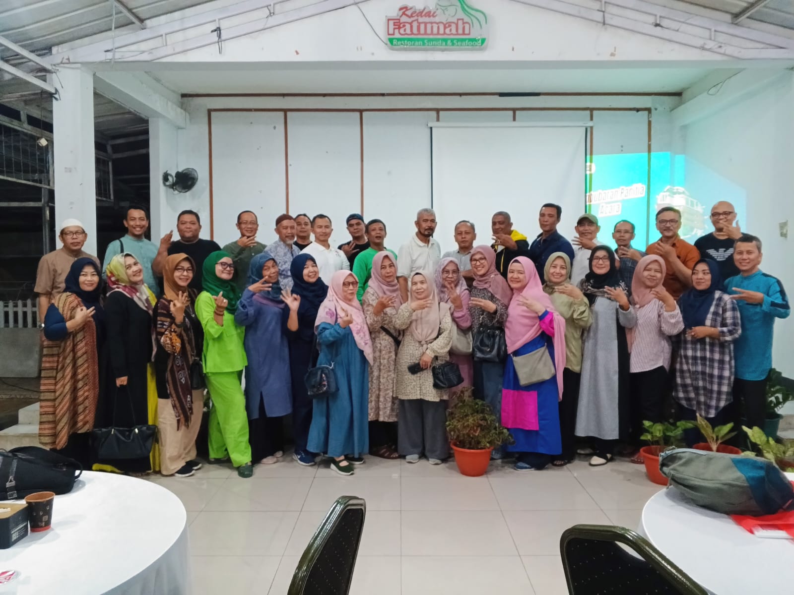 Pagerawi III menggelar acara pembubaran panitia kegiatan sosial.
