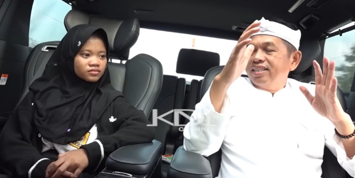 Gubernur Jawa Barat Dedi Mulyadi mengungkapkan bisa membedakan anak malas dan rajin lewat tangan