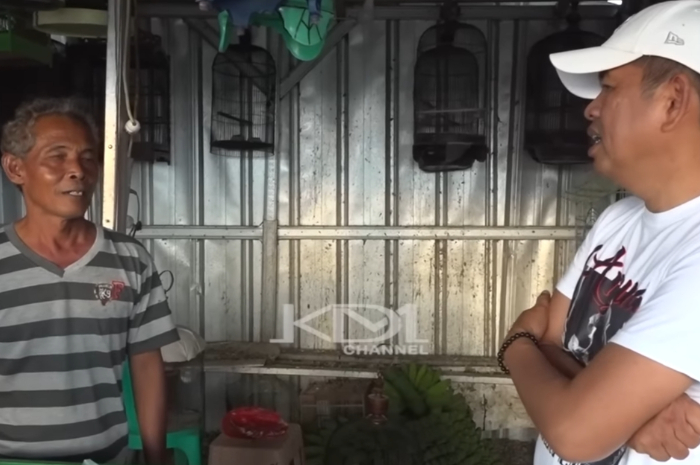 Gubernur Jawa Barat tanyai salah satu pemilik bangunan yang berdiri di atas pengairan Bekasi