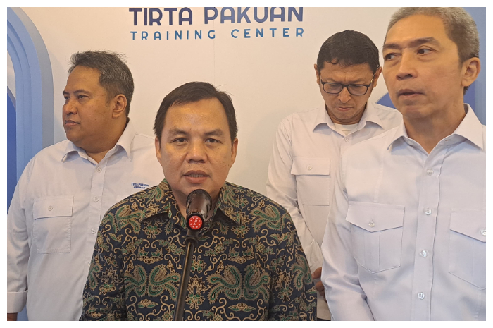 Ketua DPRD Kota Bogor, Adityawarman Adil saat menghadiri launching Tirta Pakuan Training Center.