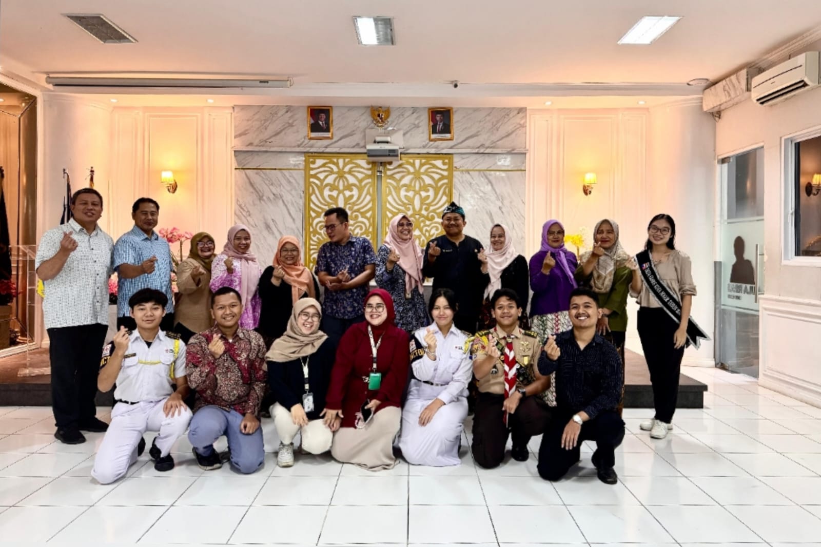 Dinas Pengendalian Penduduk dan Keluarga Berencana (DPPKB) Kota Bogor melakukan pengisian instrumen survei secara daring pada SMA/sederajat kategori Paripurna Tahun 2024.