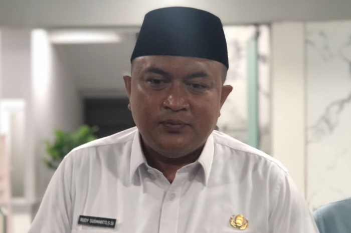 Bupati Bogor Rudy Susmanto usai dimintai keterangan.