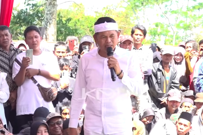 Gubernur Jawa Barat Dedi Mulyadi saat mengungkap sebab dan solusi banjir di Sukabumi dan Cianjur Selatan