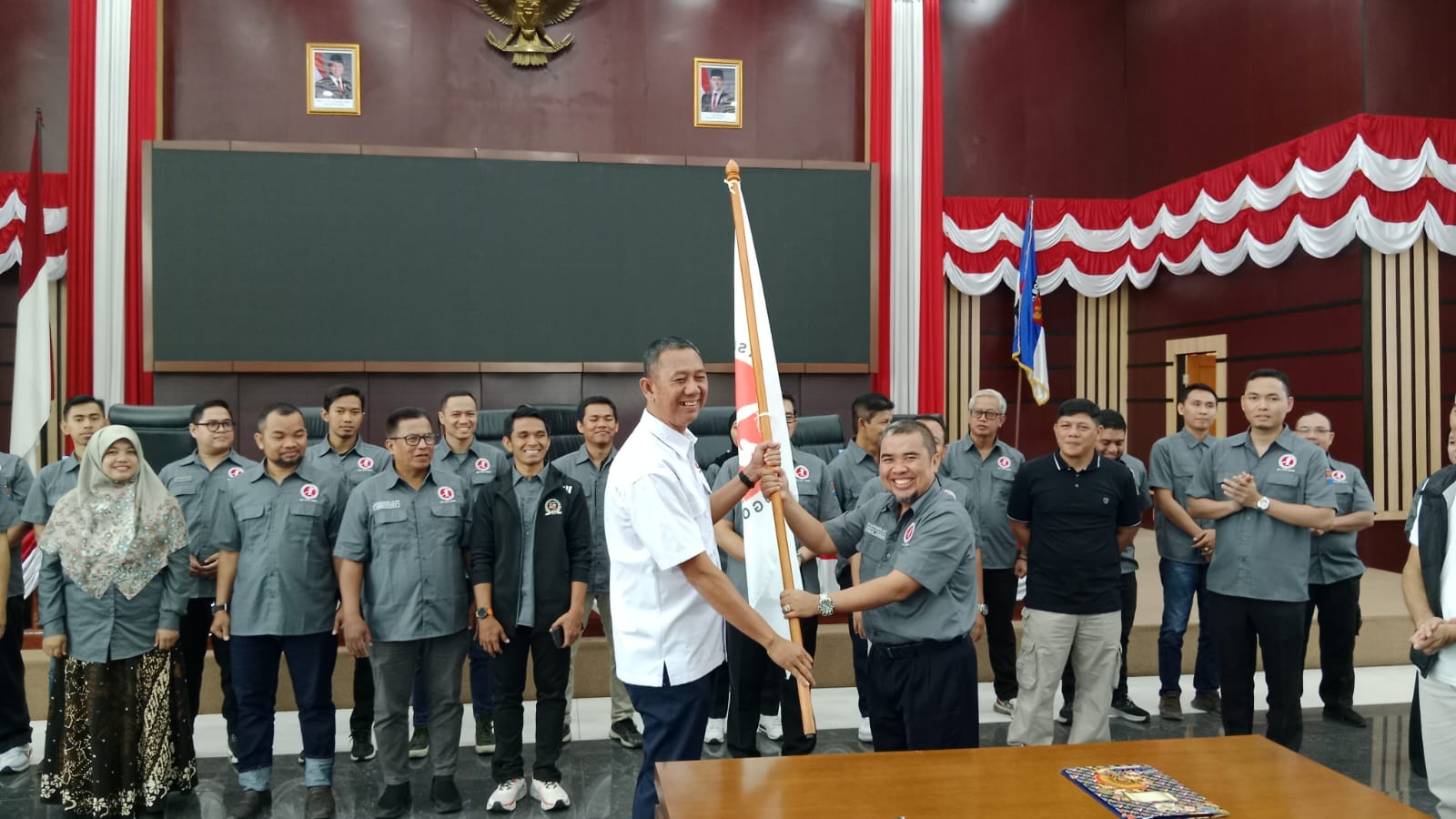 Pelantikan pengurus ABTI Kota Bogor di gedung ruang rapat paripurna gedung DPRD Kota Bogor.