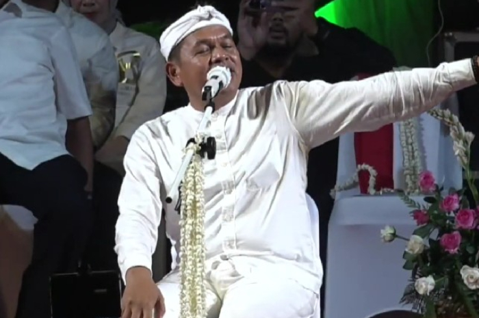 Gubernur Jawa Barat, Dedi Mulyadi menjelaskan bahwa Bekasi gudang uang.