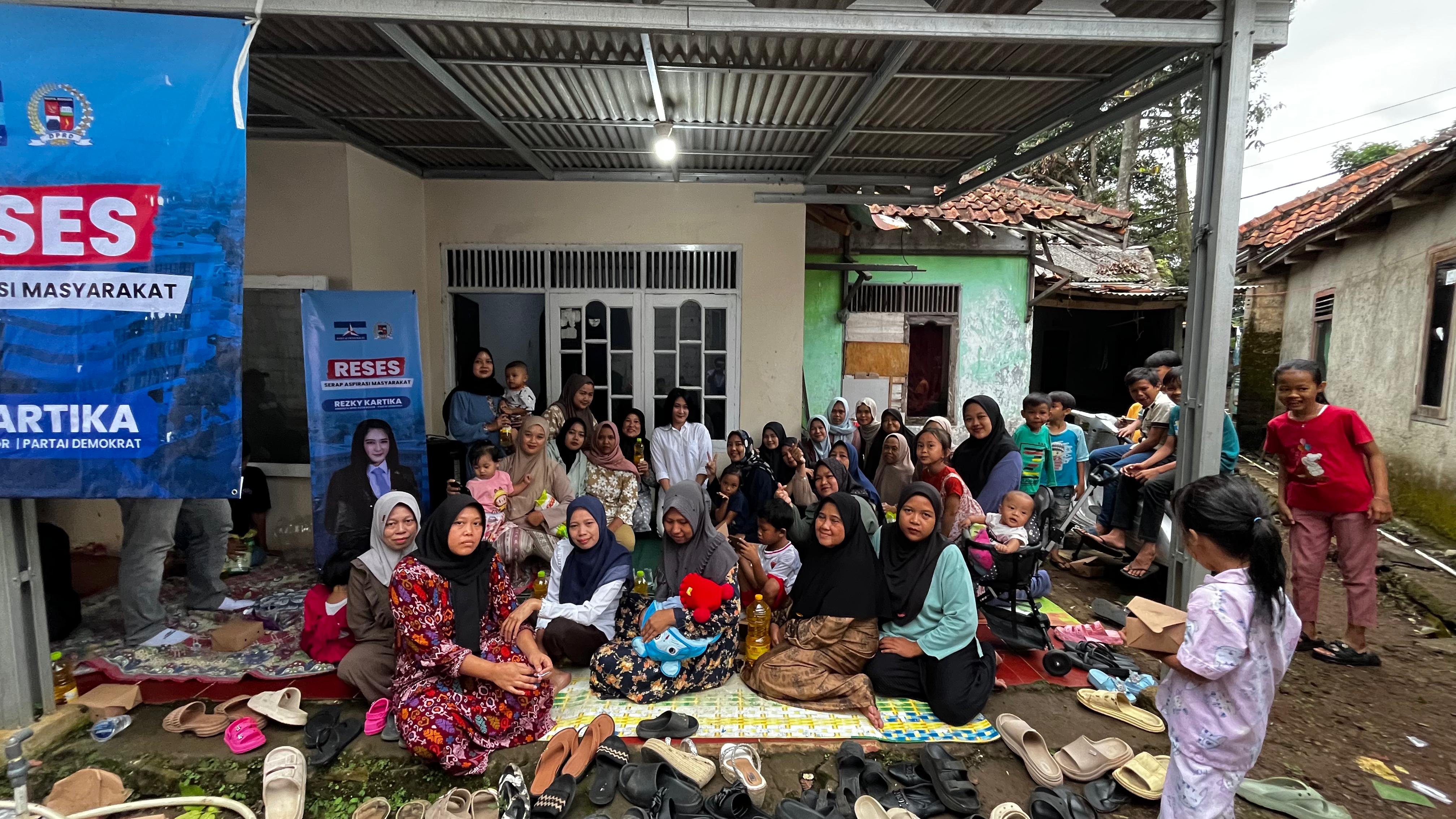 Wakil Ketua Komisi IV DPRD Kota Bogor, Rezky Kartika saat reses bersama warga Kecamatan&nbsp;Bogor&nbsp;Selaatan.