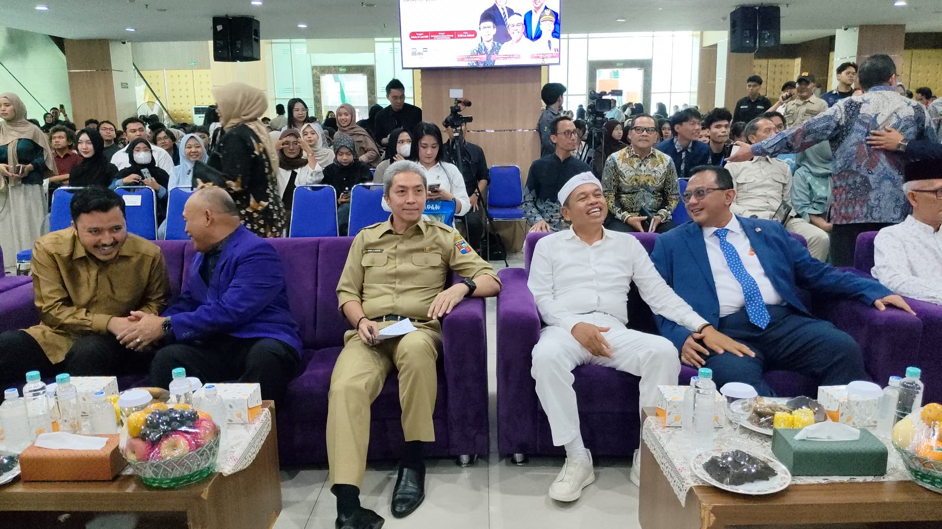 Gubernur Jawa Barat, Dedi Mulyadi saat hadir di seminar Universitas Pakuan, Kota Bogor, Selasa 24 Juni2025.