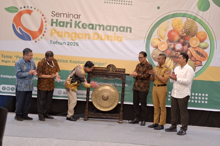 Bapanas saat meluncurkan IKPN bersamaan dengan perayaan Hari Keamanan Pangan Dunia (World Food Safety Day) 2025.