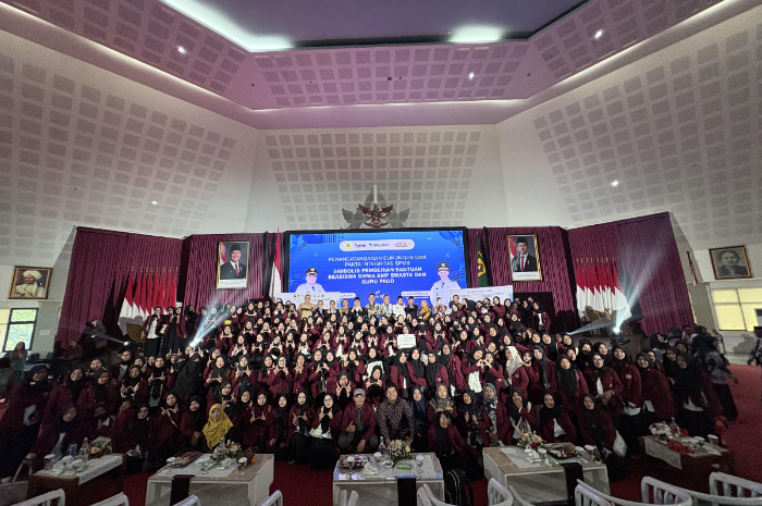 Mahasiswa Umbara berfoto bersama di Aula Gedung Bupati Bogor.