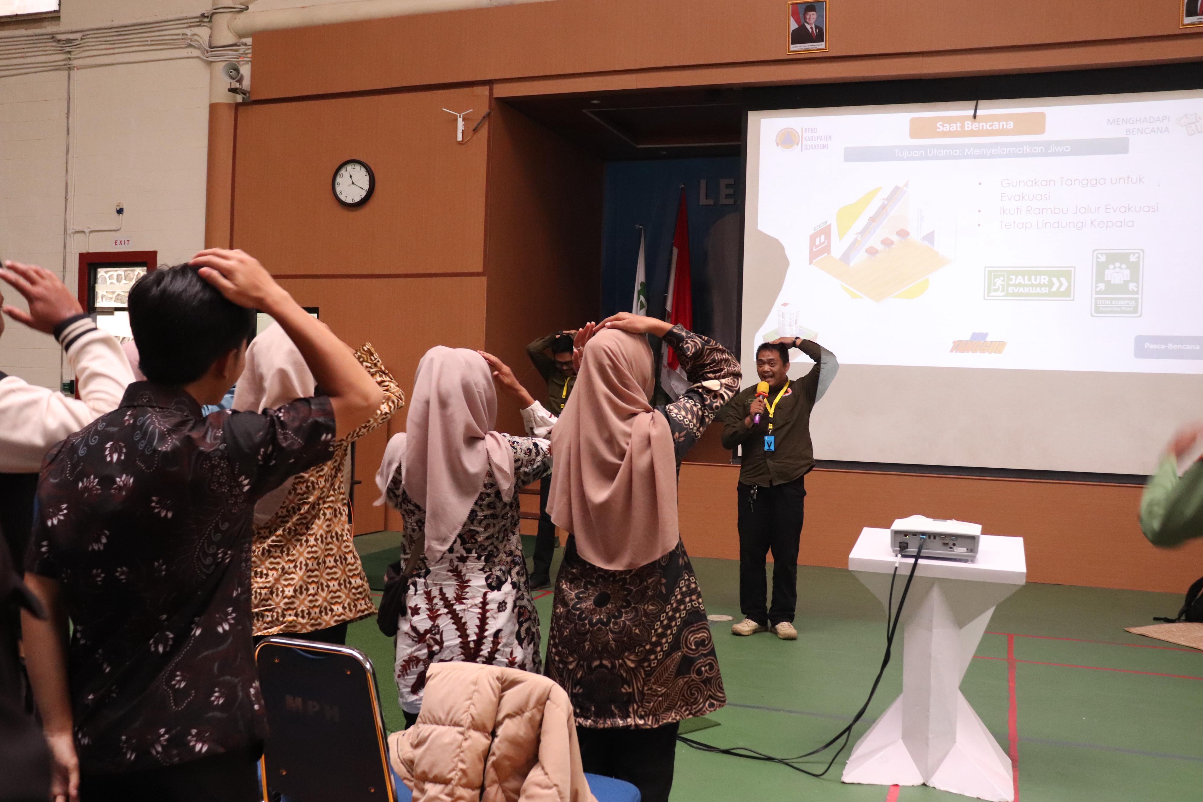 Suasana pelatihan yang digelas Star Energy Gunung Salak bekerjasama dengan BPBD Sukabumi.