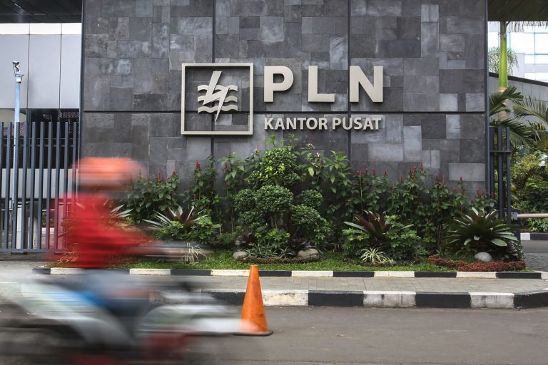 Kementerian ESDM mengumumkan tarif listrik subsidi dan non-subsidi tidak mengalami kenaikan selama bulan Juli-September 2025.