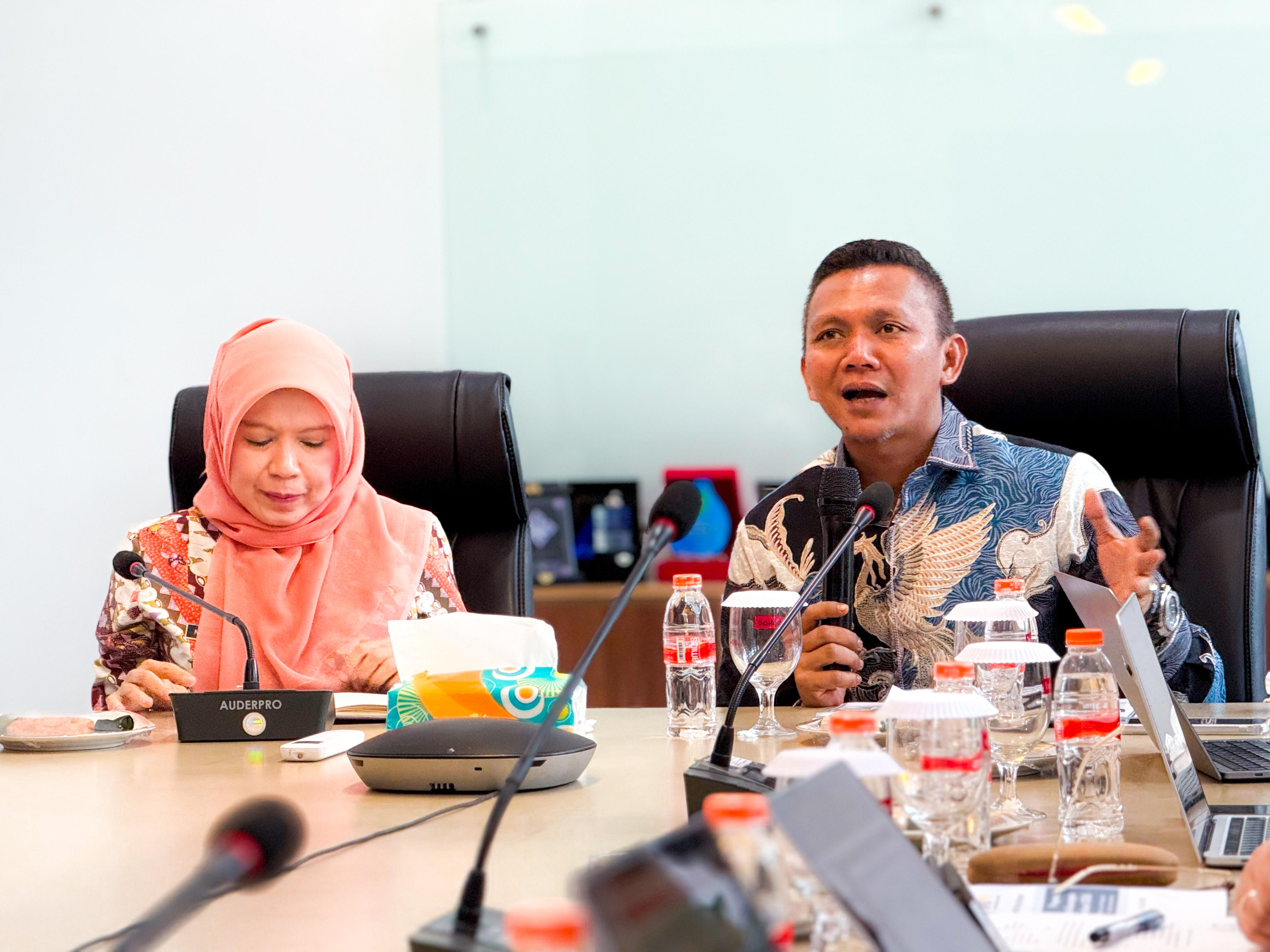 Wakil Wali Kota Bogor, Jenal Mutaqin.