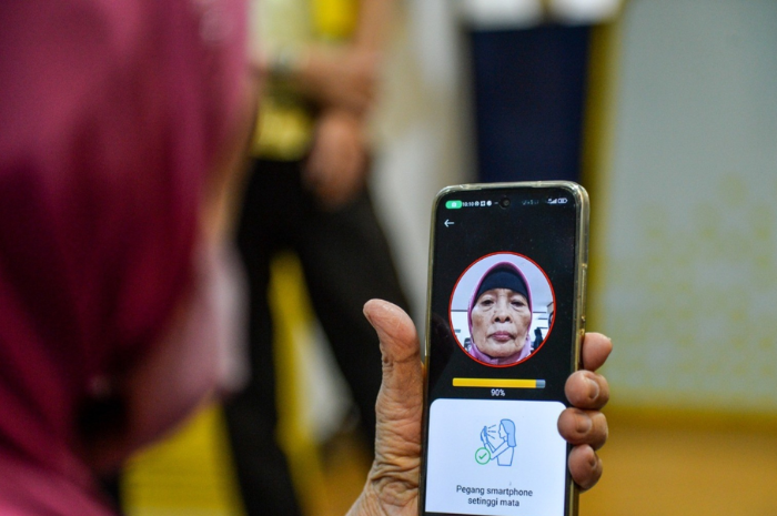 Sistem enrollment dari PT TASPEN untuk mempermudah penerimaan pensiun.