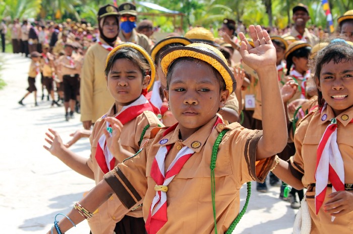 Ilustrasi sorotan DPR soal SPMB dan sekolah swasta.