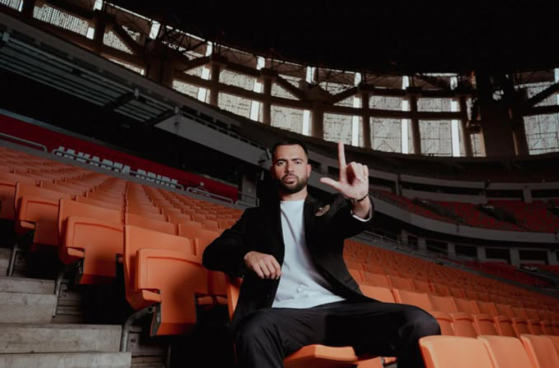 Bek baru Persija Jordi Amat