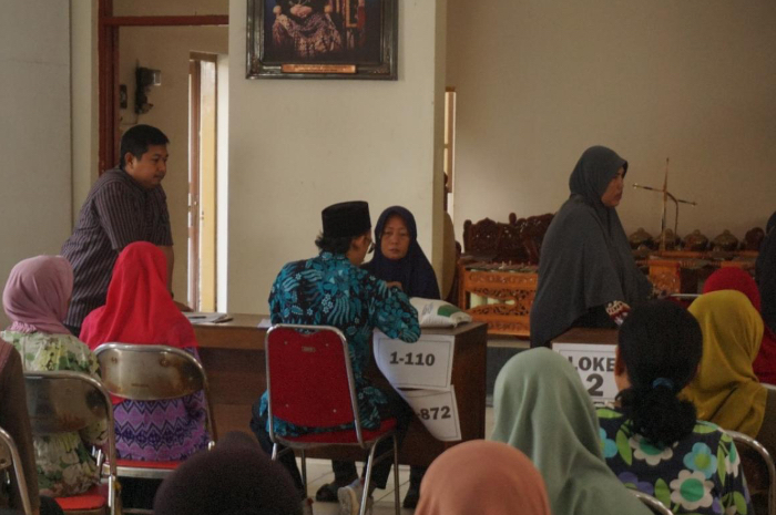 Penyaluran Bansos Kelurahan Baturetno