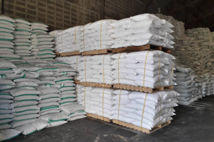 Penyaluran bantuan beras 20 kg