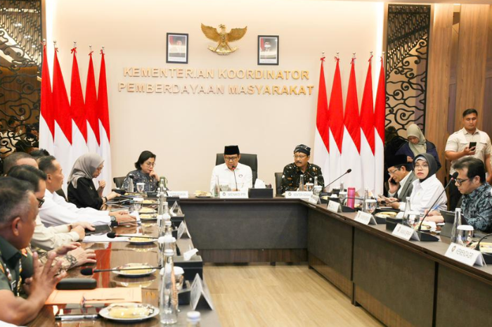 Menteri Sosial Saifullah Yusuf atau Gus Ipul menyatakan Sekolah Rakyat akan mulai berjalan Juli 2025.