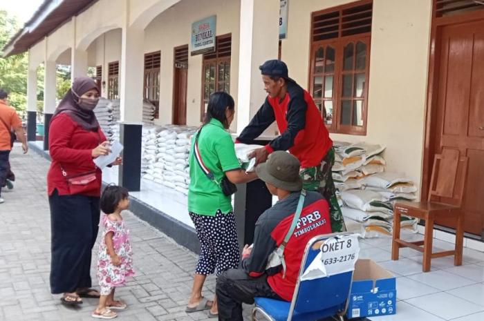 Penyaluran Bansos di Desa Timbulharjo