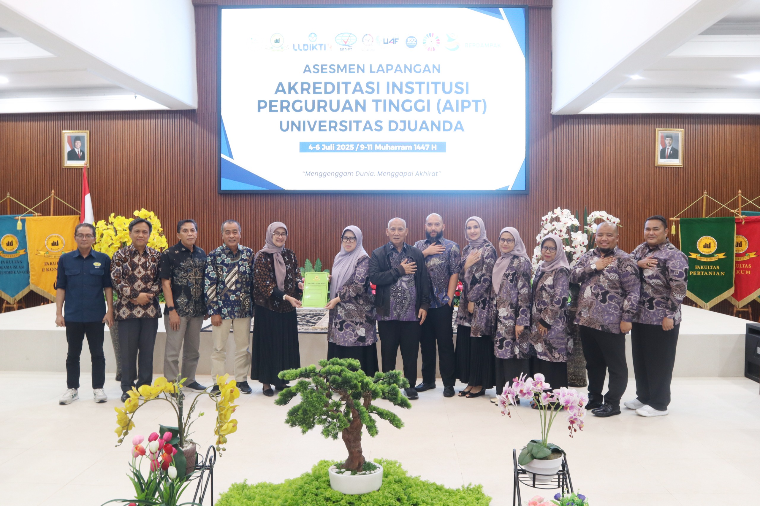 Tim asesor BAN PT melakukan kunjungan ke Unida Bogor.