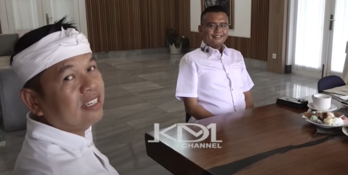 Gubernur Jawa Barat Dedi Mulyadi menitipkan pesan kepada putra sulungnya jelang pernikahan dengan Putri Karlina