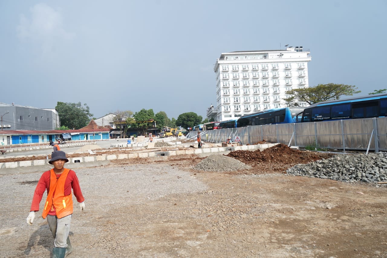 Update terkini proyek revitalisasi Terminal Bubulak, Kota Bogor, Selasa 15 Juli 2025.