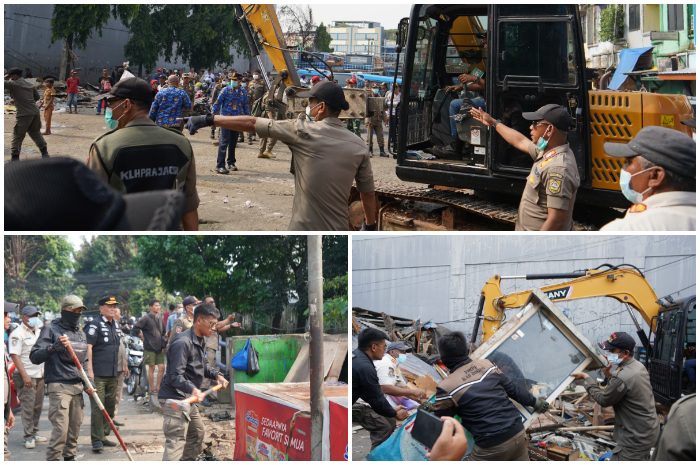 Penertiban bangunan liar di area Terminal Cibinong Bogor.