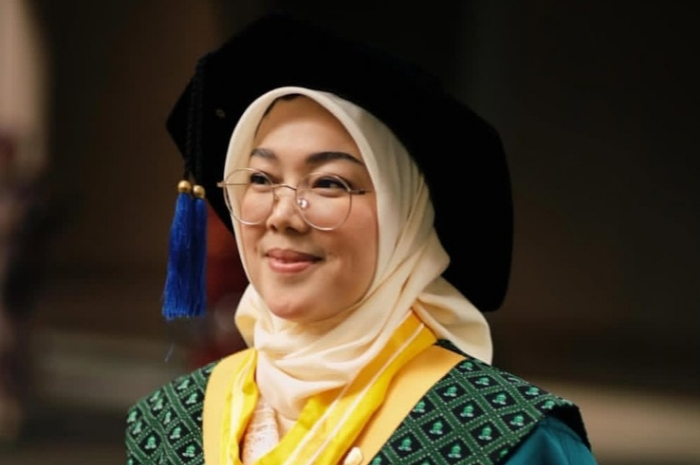 Anne Ratna Mustika mantan istri Gubernur Jawa Barat Dedi Mulyadi.