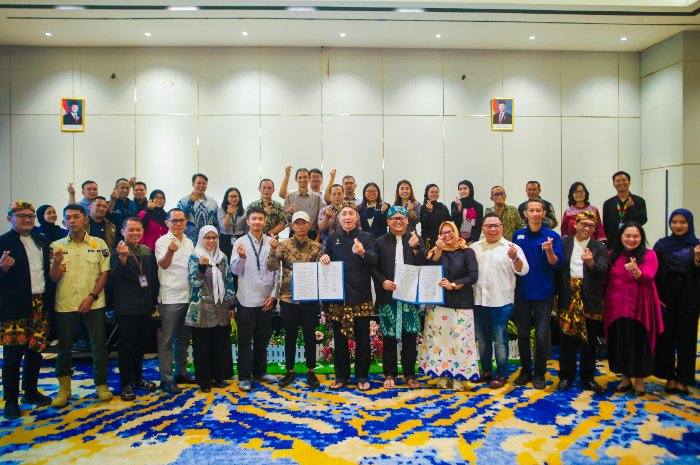 Wali Kota Bogor Dedie A Rachim dalam Peluncuran program Beberes Runtah Kota Bogor.