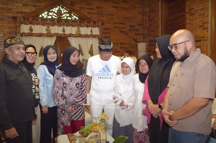 Dedi Mulyadi bertemu kedua penyandang disabilitas yang dikabarkan diusir dari asrama.