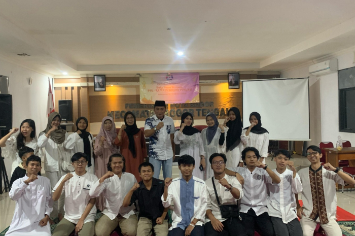Kepala Bidang SD pada Dinas Pendidikan Asep Faizal Rahman (kelima dari kanan) menggulirkan program Inovatif Pare Masal.