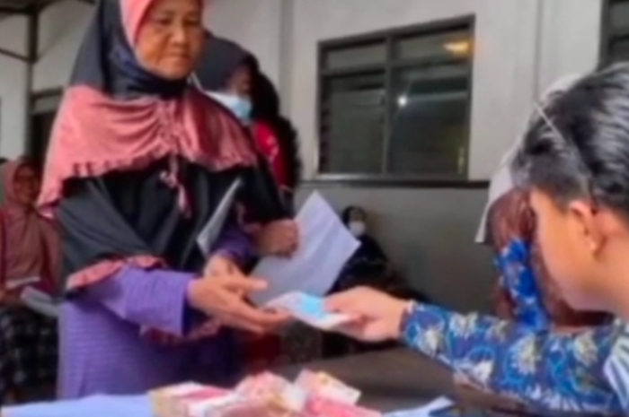 Ilustrasi penerima bantuan sosial