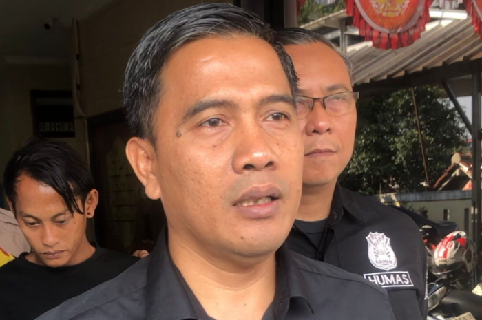 Kasat Narkoba Polresta Bogor Kota Kompol Dede Hendrawan saat menyampaikan keterangan.