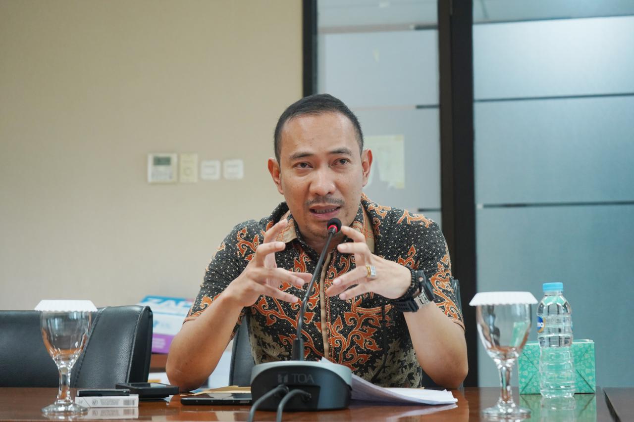 Ketua DPD Partai Golkar Kota Bogor Rusli Privatevy.