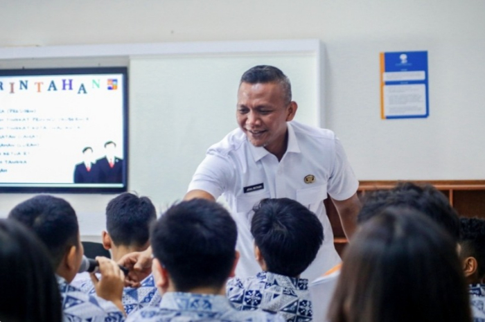 Wakil Wali Kota Bogor Berikan Wawasan Pemerintahan kepada siswa Sekolah Bogor Raya.