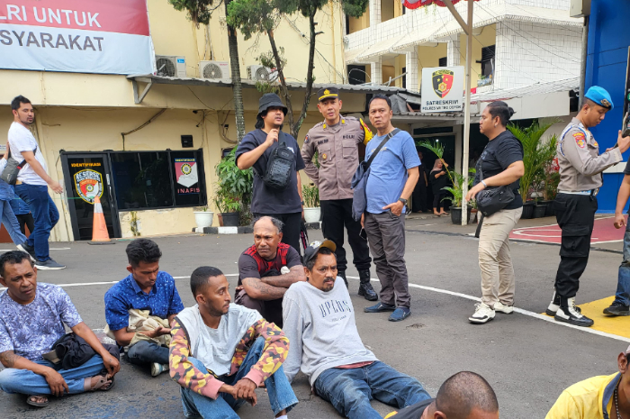 Matel di Kota Depok saat terjaring Operasi Pekat 2025.