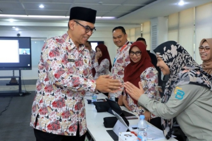 Sekda Kabupaten Bogor saat mengikuti Kick Off Meeting Evaluasi Reformasi Birokrasi, SAKIP, dan Zona Integritas Tahun 2025.