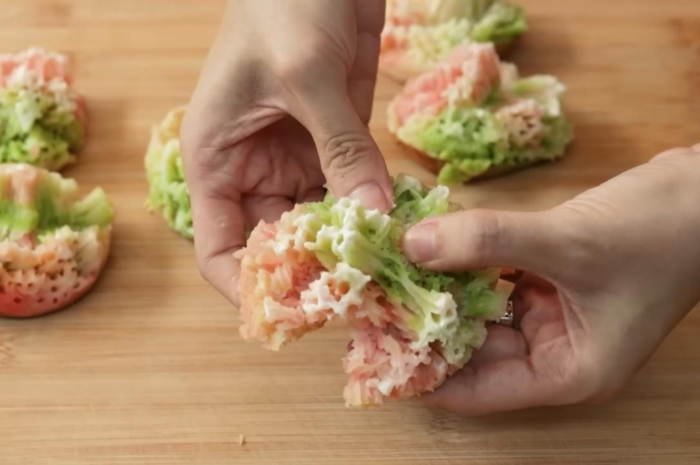 Resep membuat kue carabikang lezat di dapur sendiri.