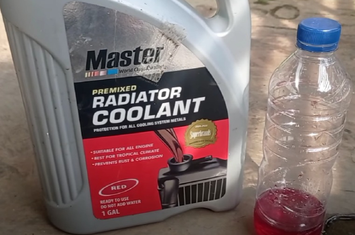Coolant atau air radiator untuk mobil