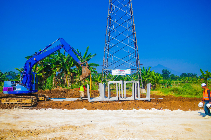 Proses pembangunan proyek jalan R3 di Kota Bogor.