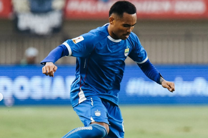 Aksi Saddil Ramdani ketika memperkuat Persib Bandung pada Piala Presiden 2025. Winger lincah ini sudah pulih dan siap kembali memperkuat Maung Bandung.&nbsp;