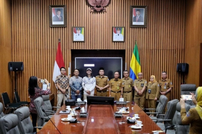 Rapat Pemkot Bandung bersama Soca AI terkait pengembangan teknologi untuk pelayanan masyarakat