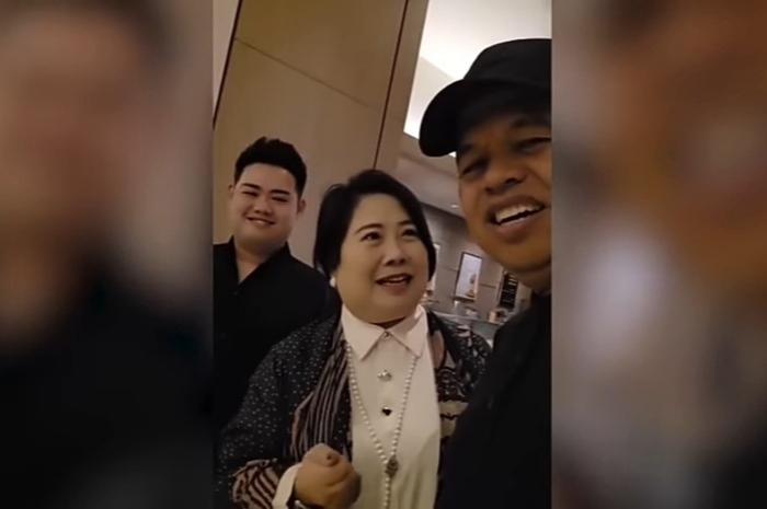 Gubernur Jawa Barat, Dedi Mulyadi, bertemu pengusaha sukses asal Bandung.