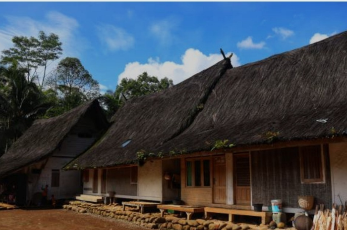 Rumah adat Jawa Barat