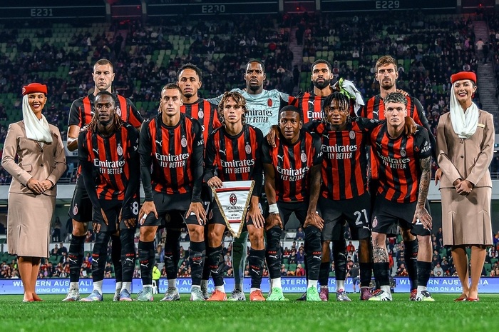 Potret skuad AC Milan sebelum melakoni pertandingan pramusim.