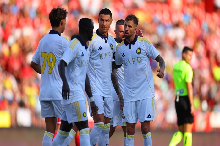 Al-Nassr dalam laga ujicoba menghadapi Almeria.