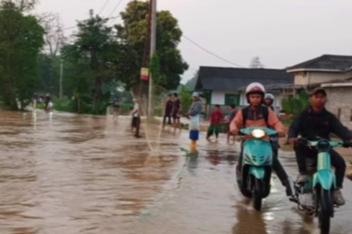 Banjir yang terjadi di Cibinong