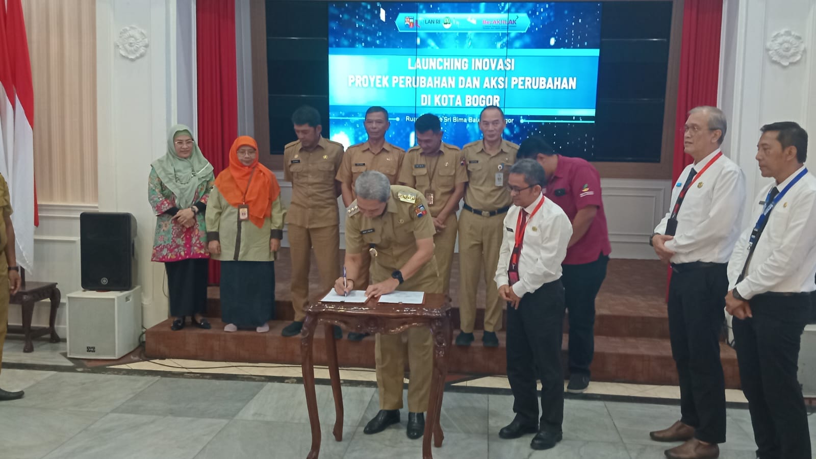 Launching proyek dan aksi perubahan Pemkot Bogor. Salah satu agendanya memperkenalkan fitur baru di Aplikasi SOLID.