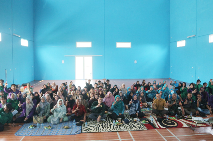Pelatihan Budidaya Tanaman Obat Keluarga (TOGA) di GOR GSG Desa Parakan, Kecamatan Ciomas, Kabupaten Bogor.